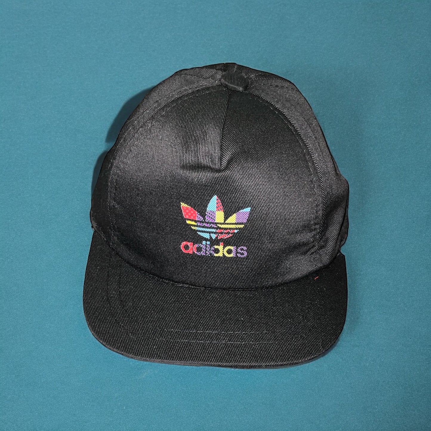 Gorra Negra Logo Adidas