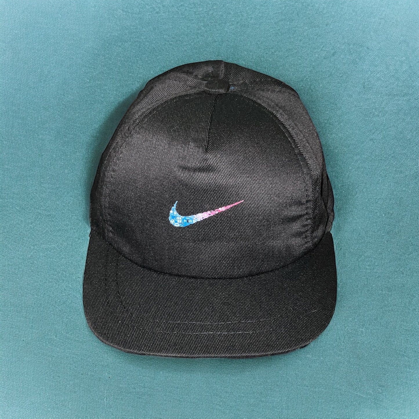 Gorra Negra Logo Nike